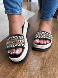 Sandália Tamanco Feminina Detalhe em Pedraria Confortável Luxo Moda