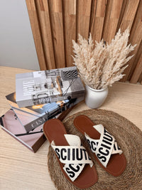 Sandália Feminina Flat X Clássica Rasteira Verão Macia Leve Estilosa  Rasteirinha Casual Dia a Dia Confortável