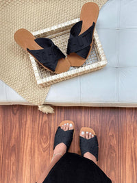 Sandália Feminina Rasteira Flat X Bordado Estilosa Elegante Moda Blogueira Verão Leve Macia Rasteirinha Confortável