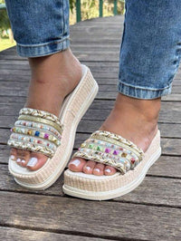 Sandália Tamanco Feminina Detalhe em Pedraria Confortável Luxo Moda