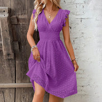 Vestido Midi Ana com Decote V e Detalhe de Laise