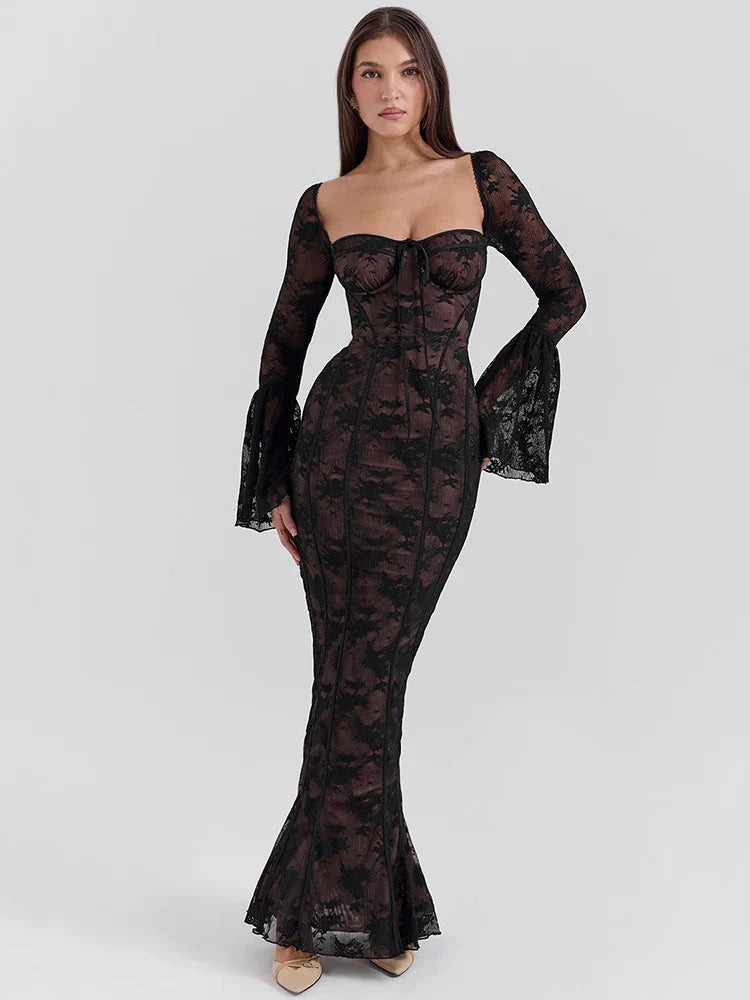 Vestido Longo de Renda com Manga Flare e Ajuste Colado - Festa Luxo